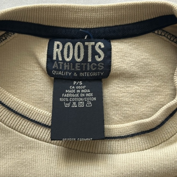 Roots Men's Cream Sweater - Picture 3 of 3